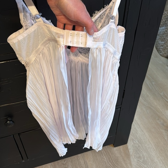 NWT Victoria’s Secret Lace Pleated Babydoll - Picture 3 of 7